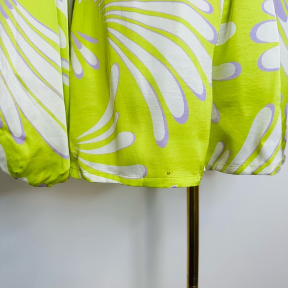 Alexis Devyn Top and Short Set - Picture 9 of 16